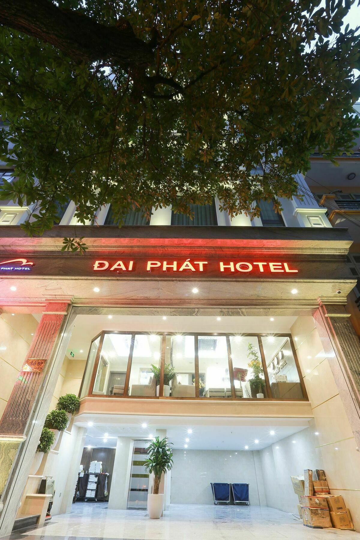 Dai Phat Hotel Hanói Exterior foto